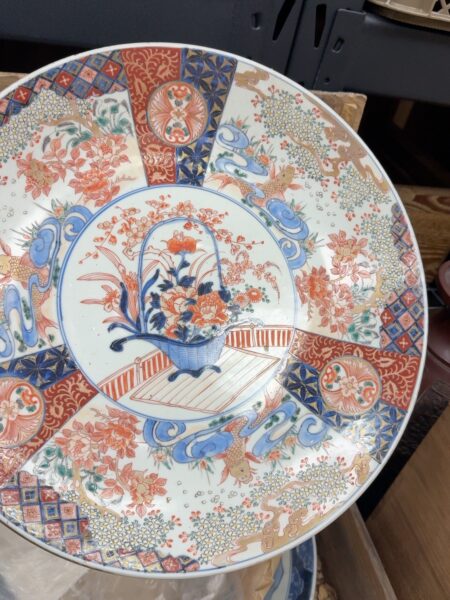 【買取実績】古伊万里の大皿・色絵大鉢を高価買取いたしました。